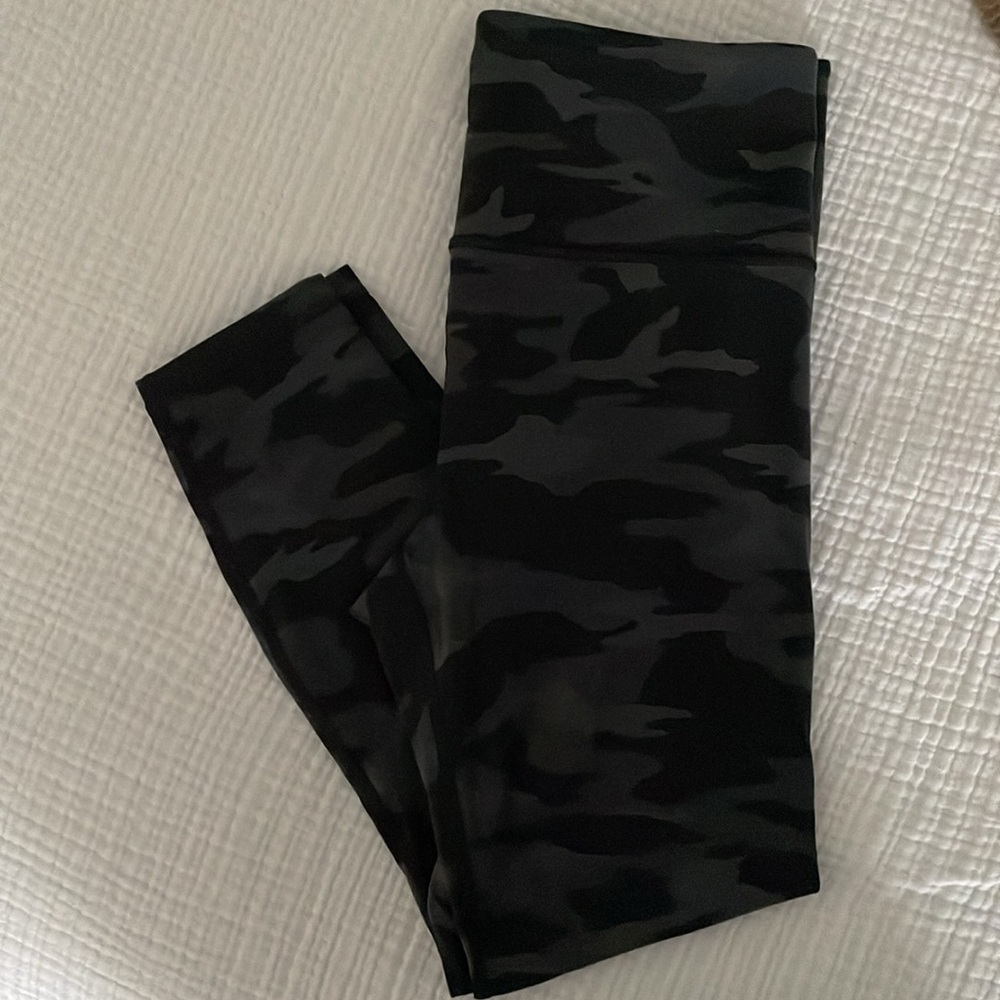 Camo Athleta Elation 7/8 Tight Medium
